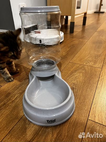 Автокормушка, автопоилка Triol