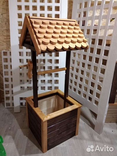 Декоративная мельница, колодец, мостик, вешалки