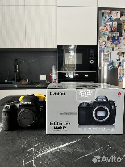 Canon eos 5D Mark IV body