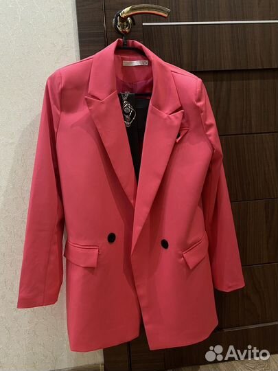Пиджак женский 42