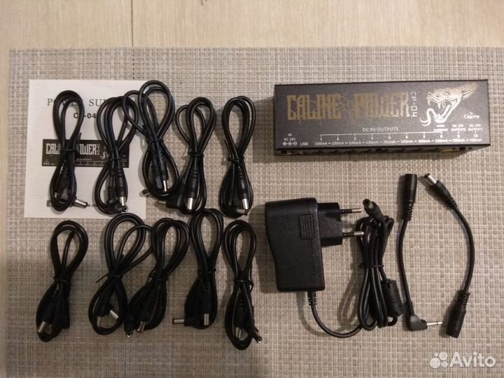 Блок питания для гитарной педали со всеми проводам