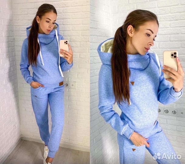 Костюм женский