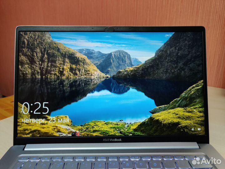 Ноутбук Asus VivoBook 14 X403F i5-8265U