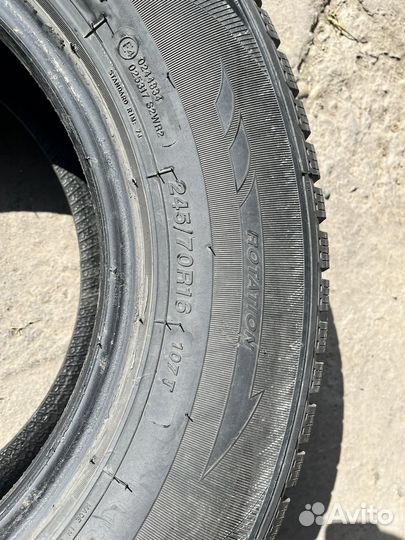 RoadX RX Frost WH12 245/70 R16