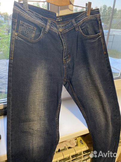 Джинсы новые
