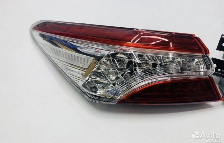 Задние фонари Toyota camry 70 LED