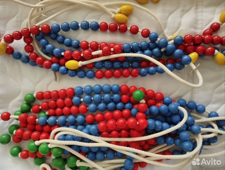 Пирамиды, бусы для счета,альбомы к корабликам