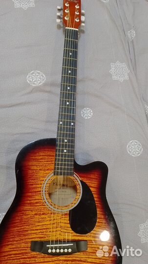 Акустическая гитара
