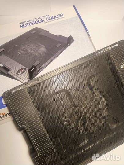 Охлаждающая подставка для ноутбука