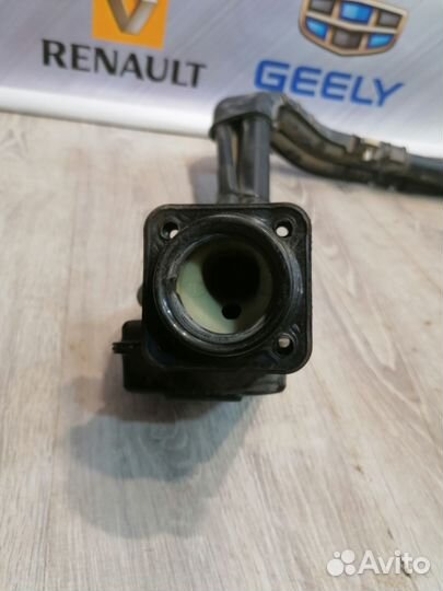 Горловина топливного бака бензобака Kia RIO 2