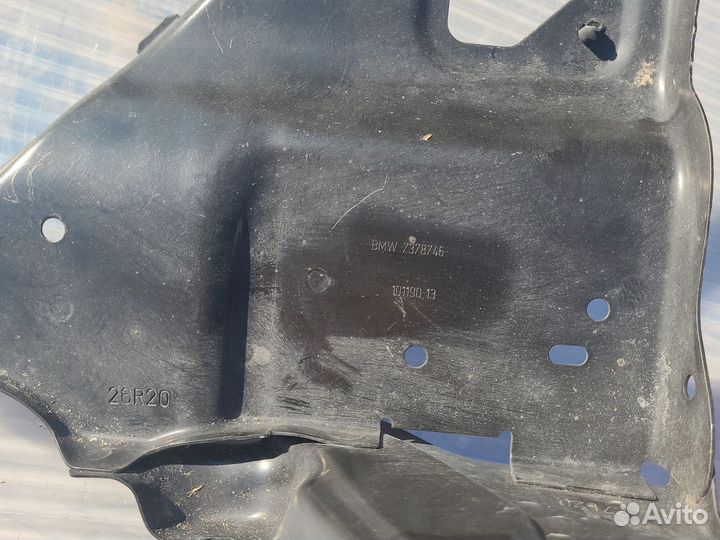 Кронштейн фары правый bmw 1 series с 2019