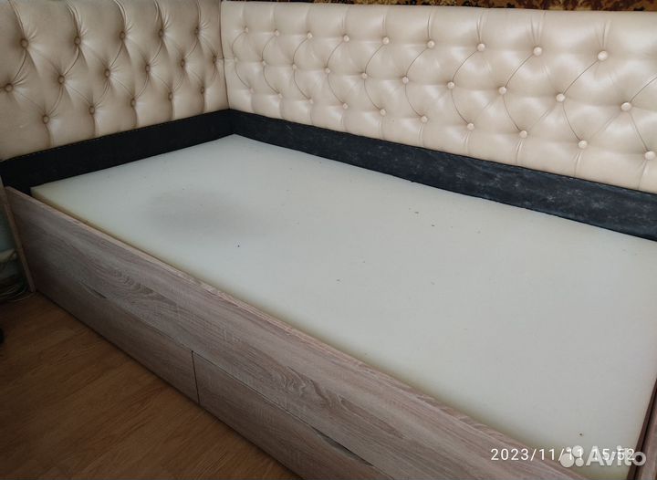 Кровать с ящиками 190*100