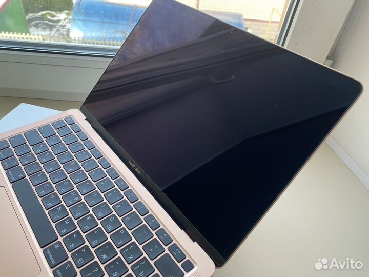 Macbook air m1 8gb 256gb золотой