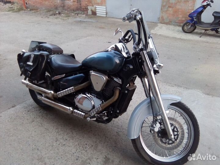 Suzuki intruder