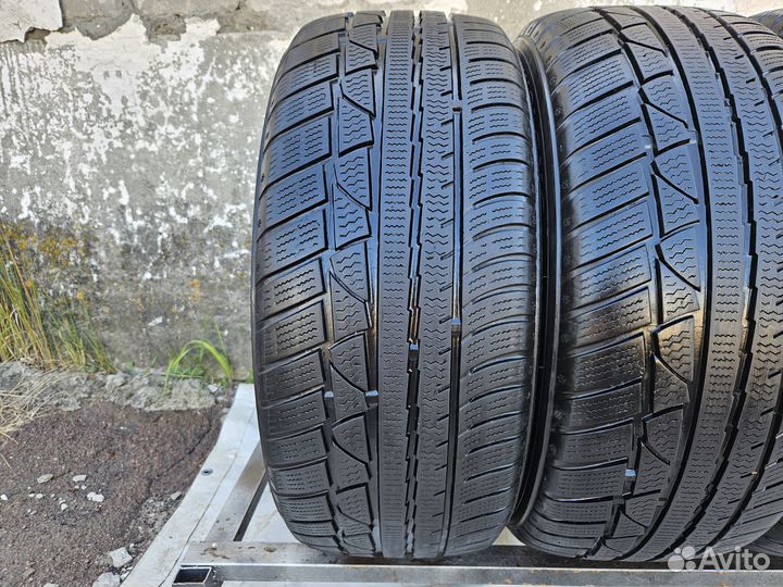 LingLong Green-Max Winter UHP 235/55 R17 103V