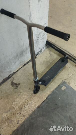 Трюковой самокат кастом парк