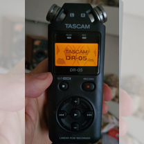 Tascam DR-05 DR-40