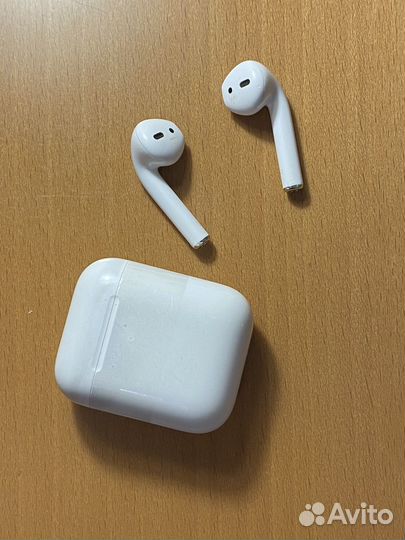 Airpods 1