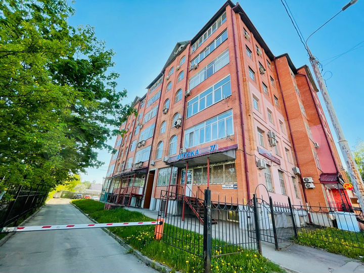 3-к. квартира, 269,5 м², 2/6 эт.
