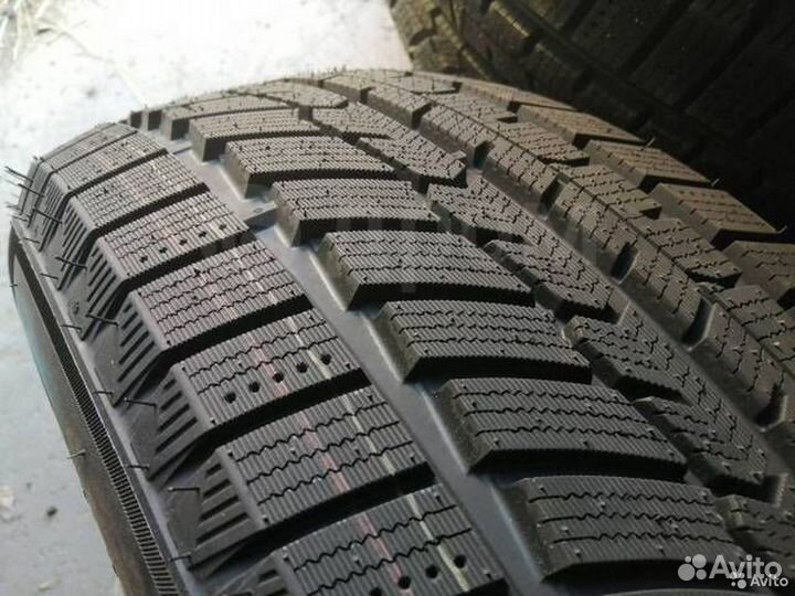 Fortune FSR-901 225/40 R18