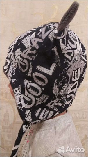 Шапка демисезонная, новая для мальчика 52-54