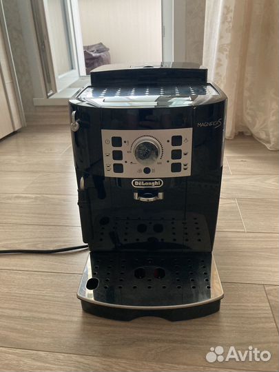 Кофеварка delonghi