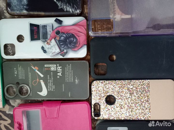 Чехлы на телефон