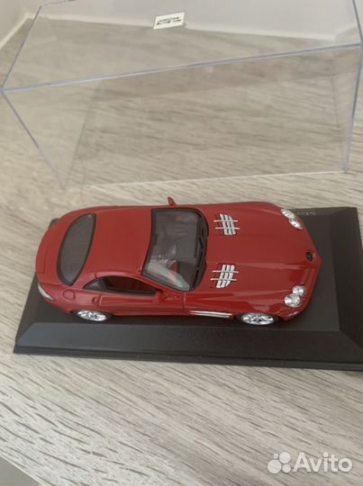 Mercedes-benz SLR McLaren 2003 (масштаб 1:43)