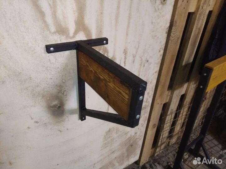 Стойка подставка для хранения лодочного мотора