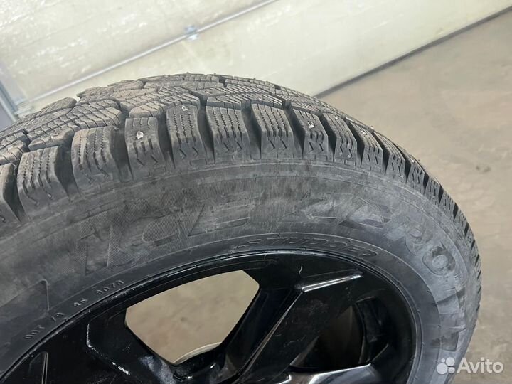 Зимние колеса 225 60 r18 Pirelli Ice Zero