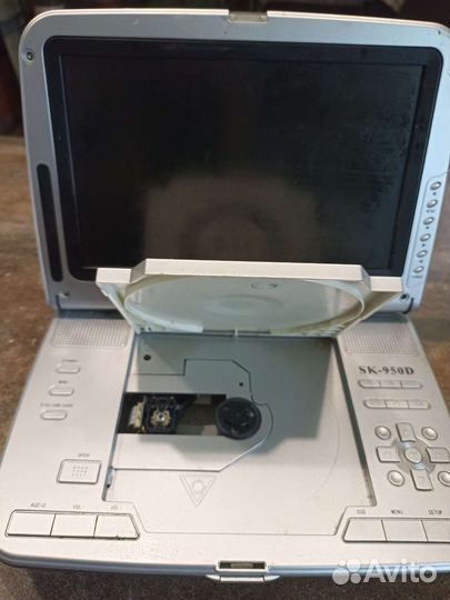 Портативный видеопроигрыватель