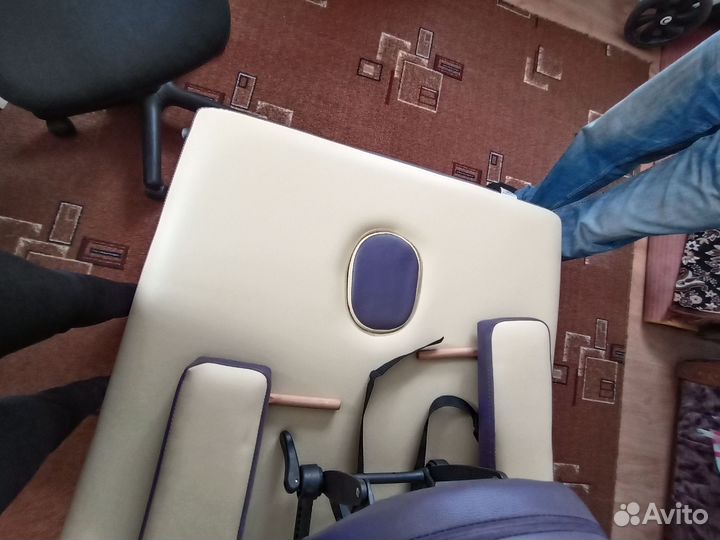 Массажный стол складной с вырезом