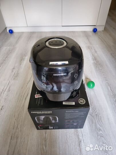 Мультиварка redmond