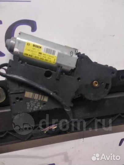 Моторчик люка VW Touareg 2002-2010