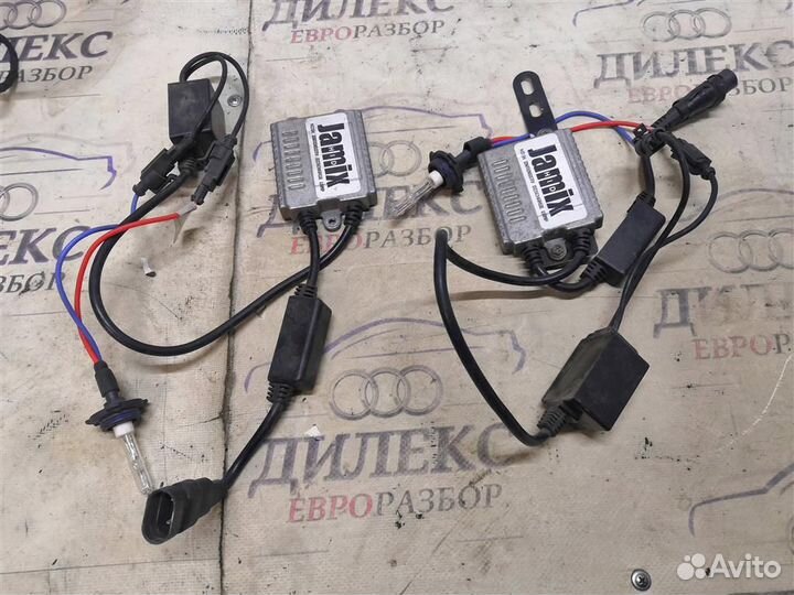 Блок ксеноновой лампы Audi Q5