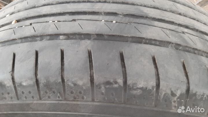 Yokohama 125T 215/65 R17 99V