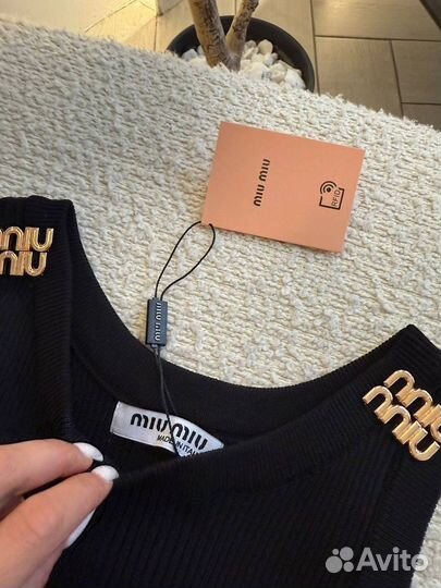Крутой топ Miu Miu