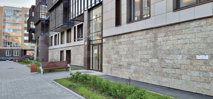 3-к. квартира, 104 м², 2/6 эт.