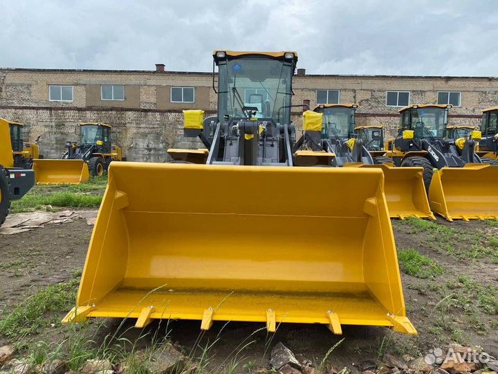 Фронтальный погрузчик XCMG ZL40RU, 2024