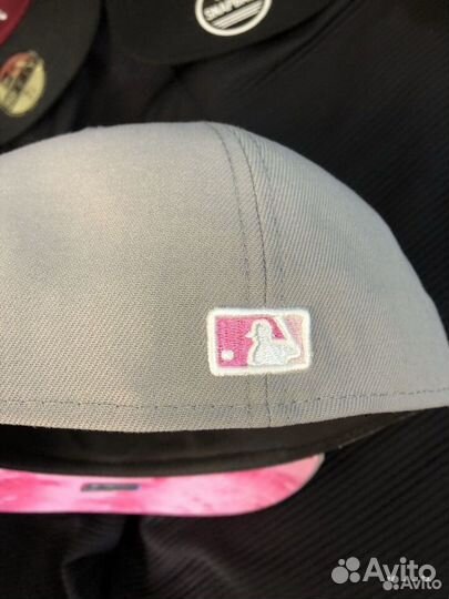 Бейсболка snapback MLB