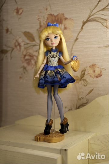 Кукла Ever After High Блонди Локс базовая