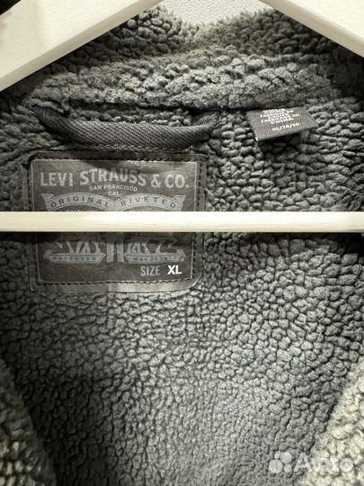 Джинсовая куртка шерпа Levis