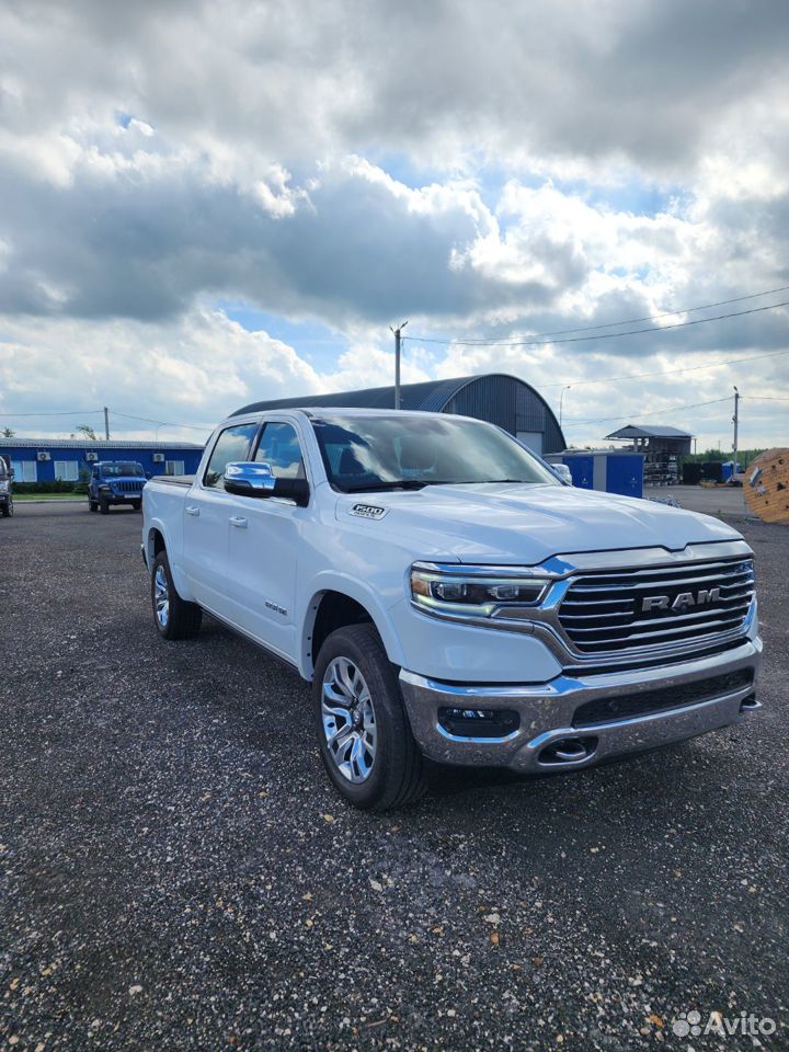 Dodge Ram 5.7 AT, 2023, 500 км