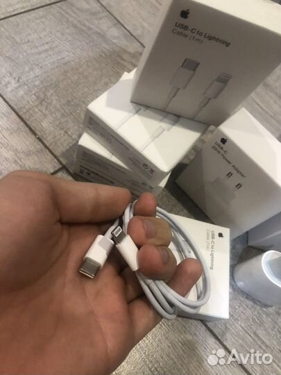 Зарядка на iPhone type c lighting