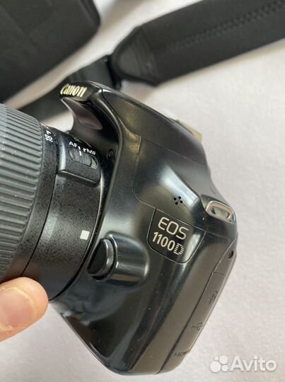 Зеркальный фотоаппарат Canon EOS 1100D
