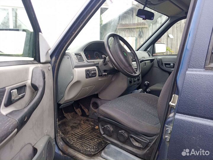 УАЗ Patriot 2.7 МТ, 2011, 105 000 км