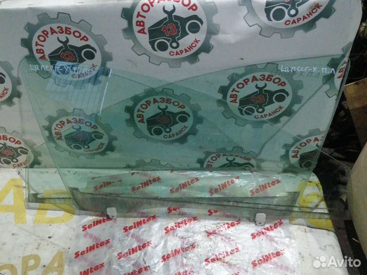 Стекло передней двери правое Mitsubishi lancer 10