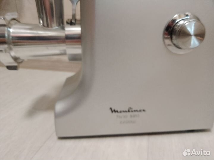 Мясорубка электрическая moulinex