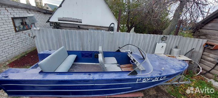 Лодка Днепр