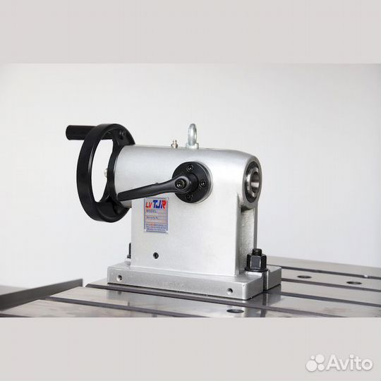 Вертикальный обрабатывающий центр AMT VMC1160